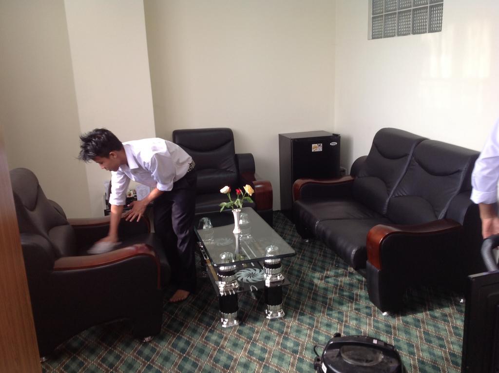 Yangon Good Time Hotel Exterior foto